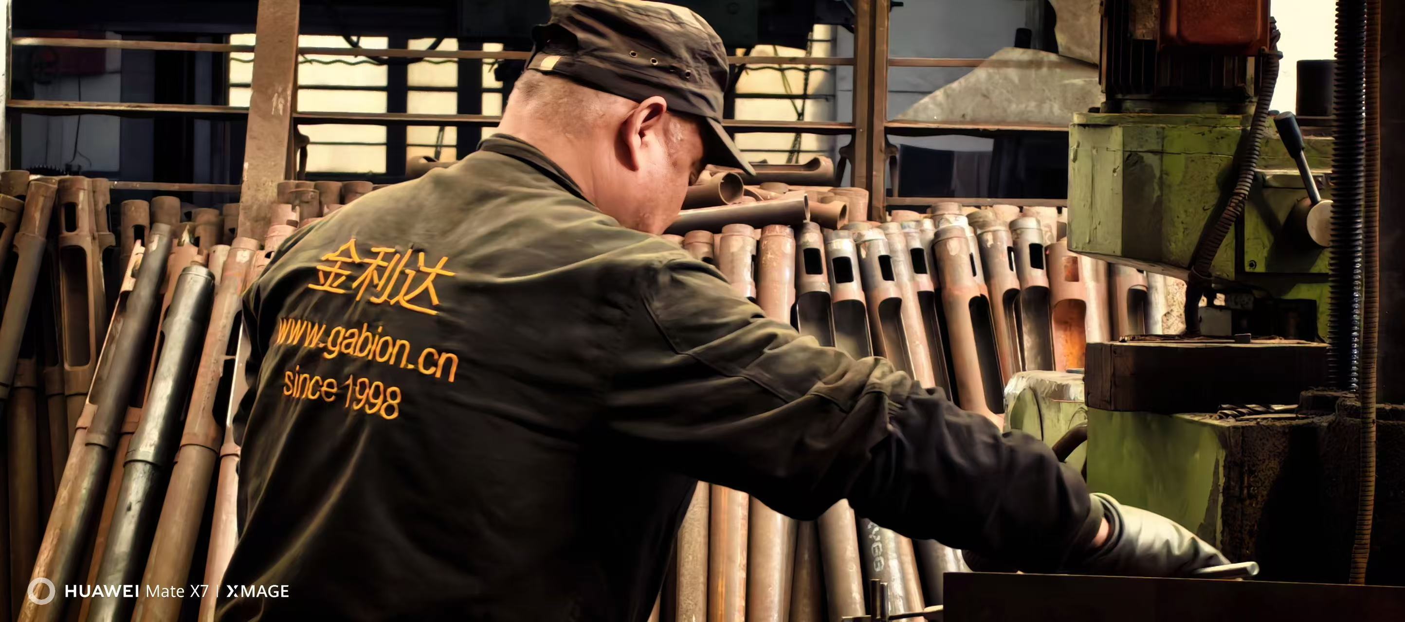 সর্বশেষ কোম্পানি ব্লগ সম্পর্কে ১৯৯৮ সাল থেকেঃ জিনলিডা গ্লোবাল ওয়্যার জাল উত্পাদনের জন্য সিএনসি গ্যাবিয়ন মেশিনের উত্স প্রস্তুতকারক হিসাবে