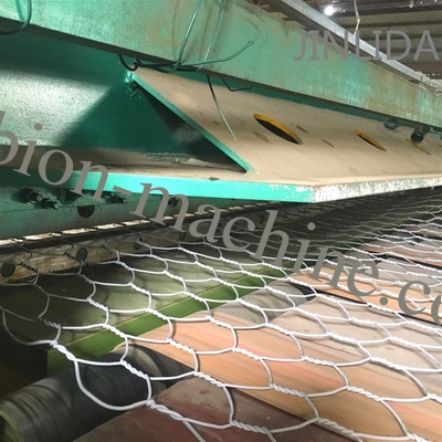 কেনা প্রসার্য শক্তি 350-550N / এমএম 2 গ্যাবিয়ন মেশিন 2.0mm-4.0mm গ্যালভানাইজড স্টিলের তারের অনলাইন উত্পাদন