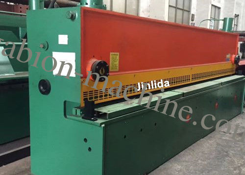 কেনা 4300mm স্বয়ংক্রিয় ওয়্যার নেটিং Gabion মেষ কাটার মেশিন, সর্বোচ্চ ব্যাস 4.0mm অনলাইন উত্পাদন